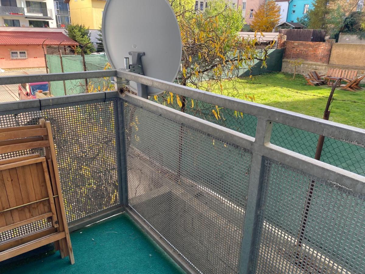 Appartement S Garazi A Balkonem