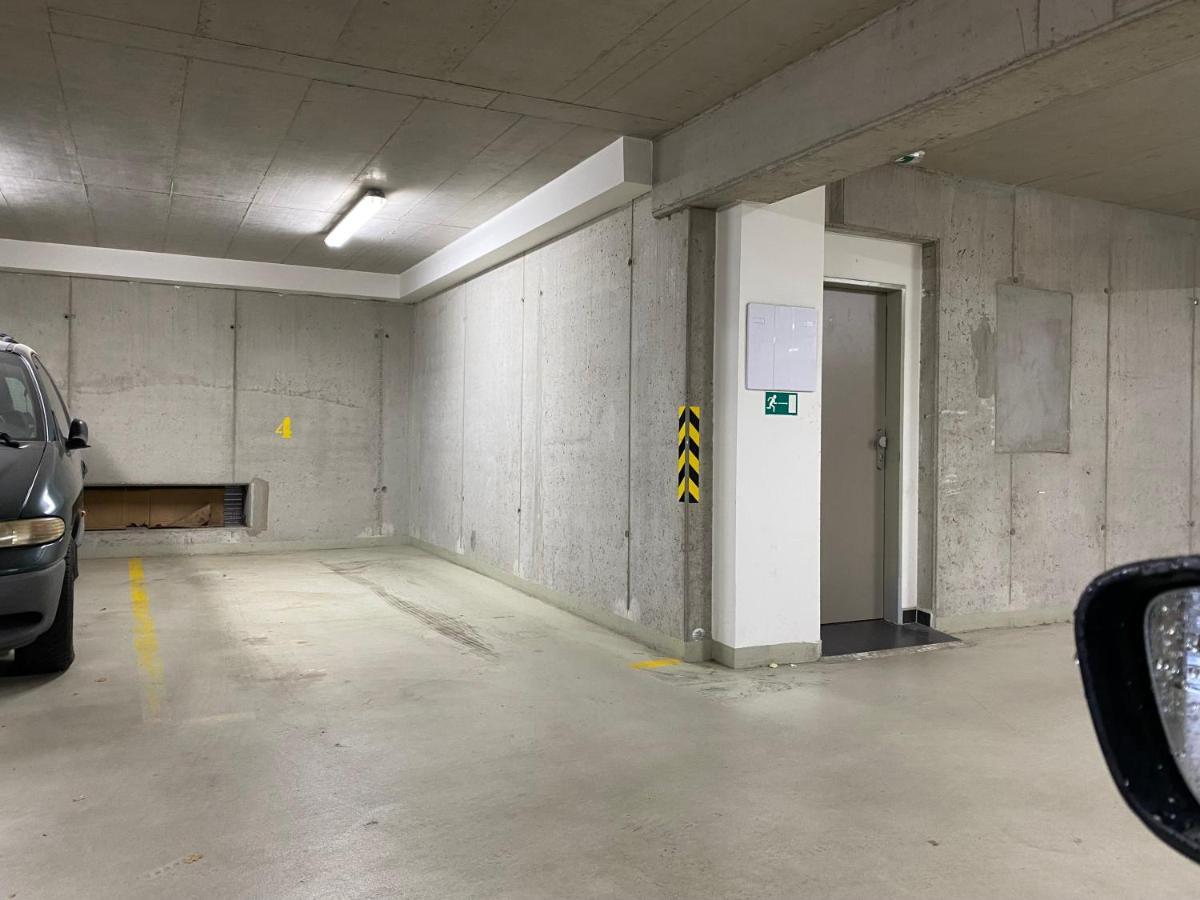 Apartment S Garazi A Balkonem