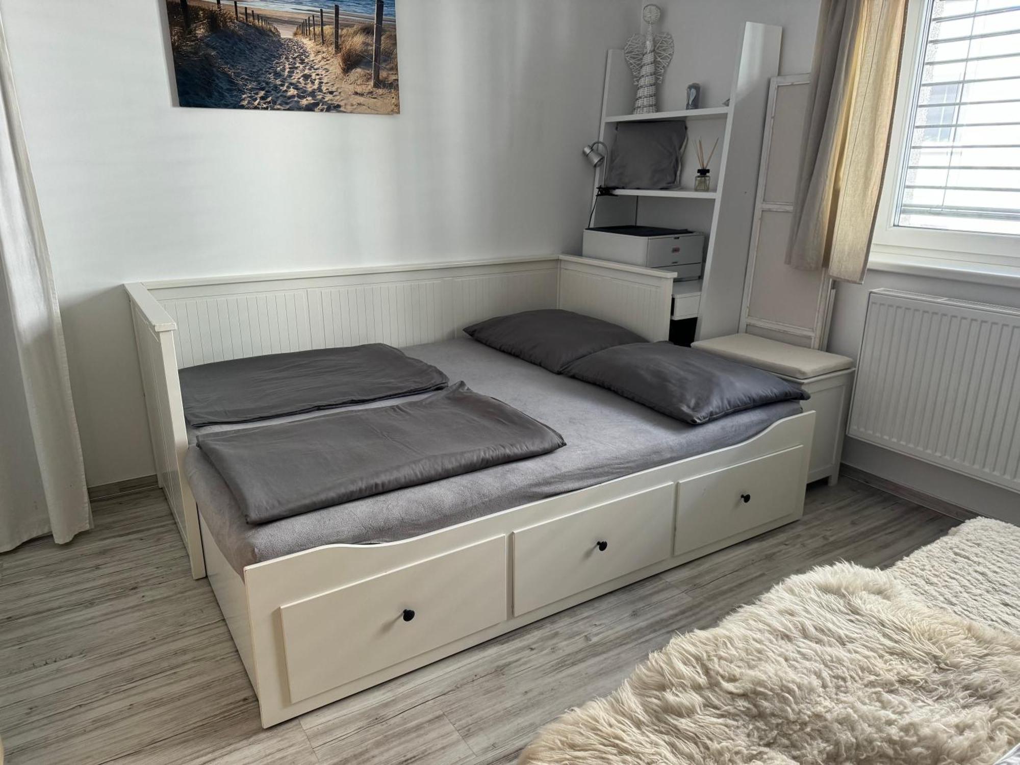Apartment S Garazi A Balkonem Plzen